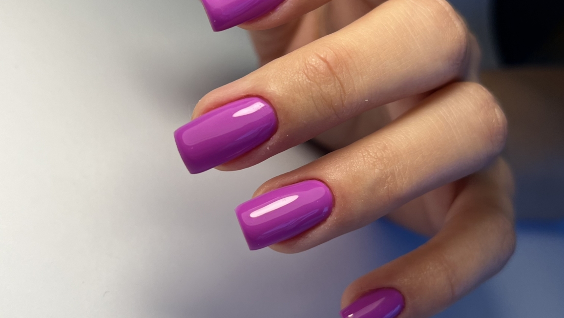 15 Wedding Manicures and Which Nail Polishes To Use